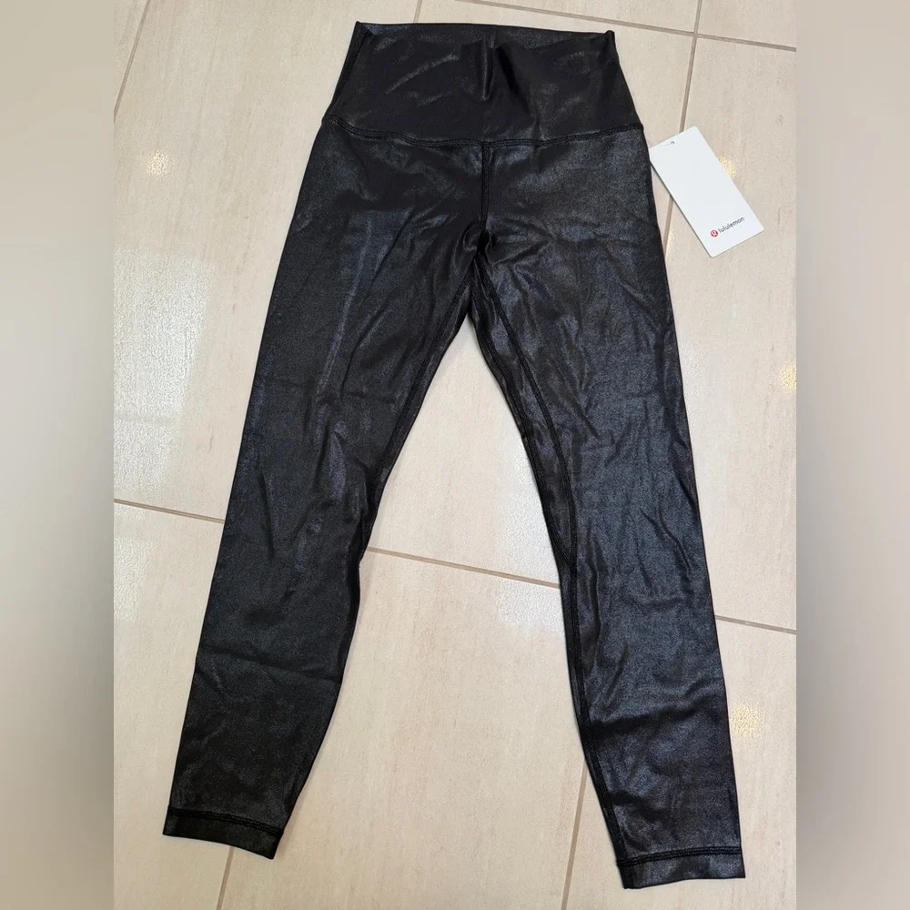 NWT Lululemon Align High Rise Pant 25” in Black Shine in size 6